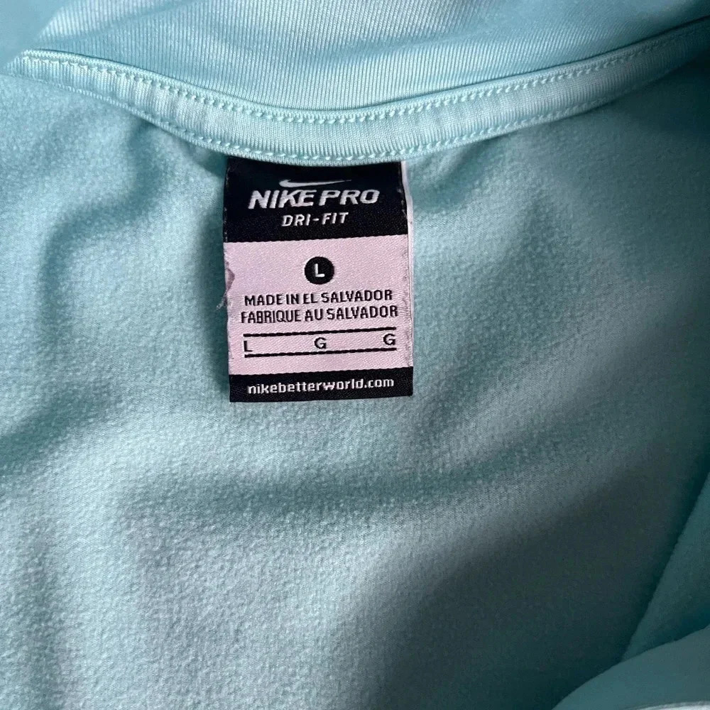 DryFit NIKE top - Picture 4 of 7
